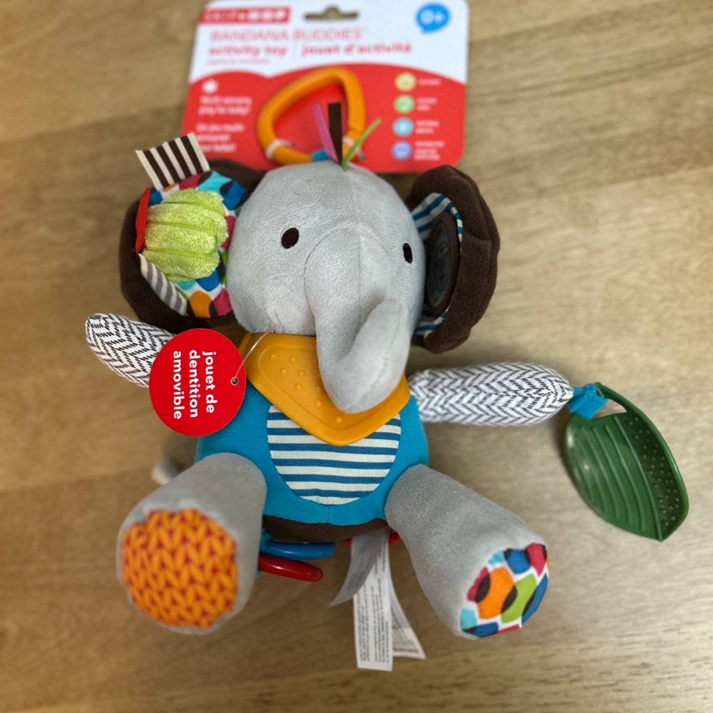 BRAND NEW SKIP HOP BANDANA BUDDIES